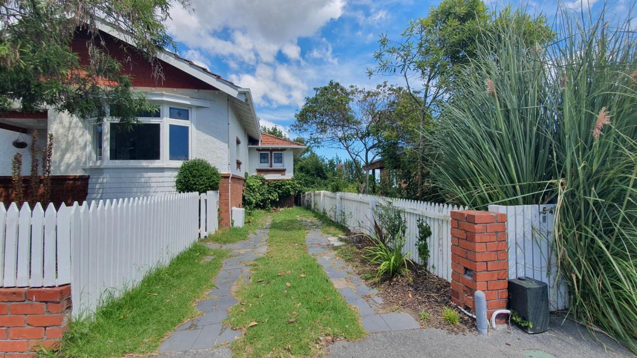 Bright And Modern Oasis In Kingsland Villa Auckland Exterior foto